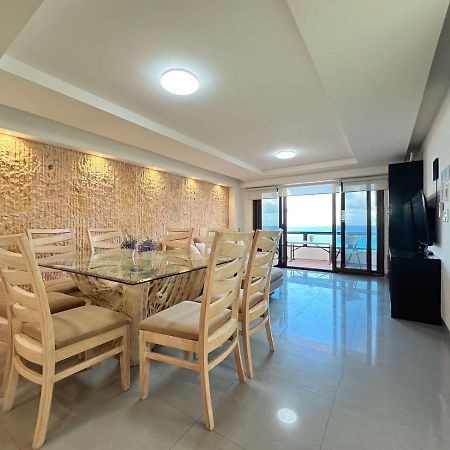Amazing Beachfront Apartment Cancún Esterno foto