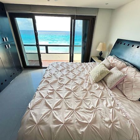 Amazing Beachfront Apartment Cancún Esterno foto