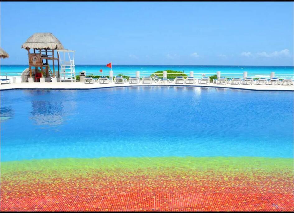 Amazing Beachfront Apartment Cancún Esterno foto