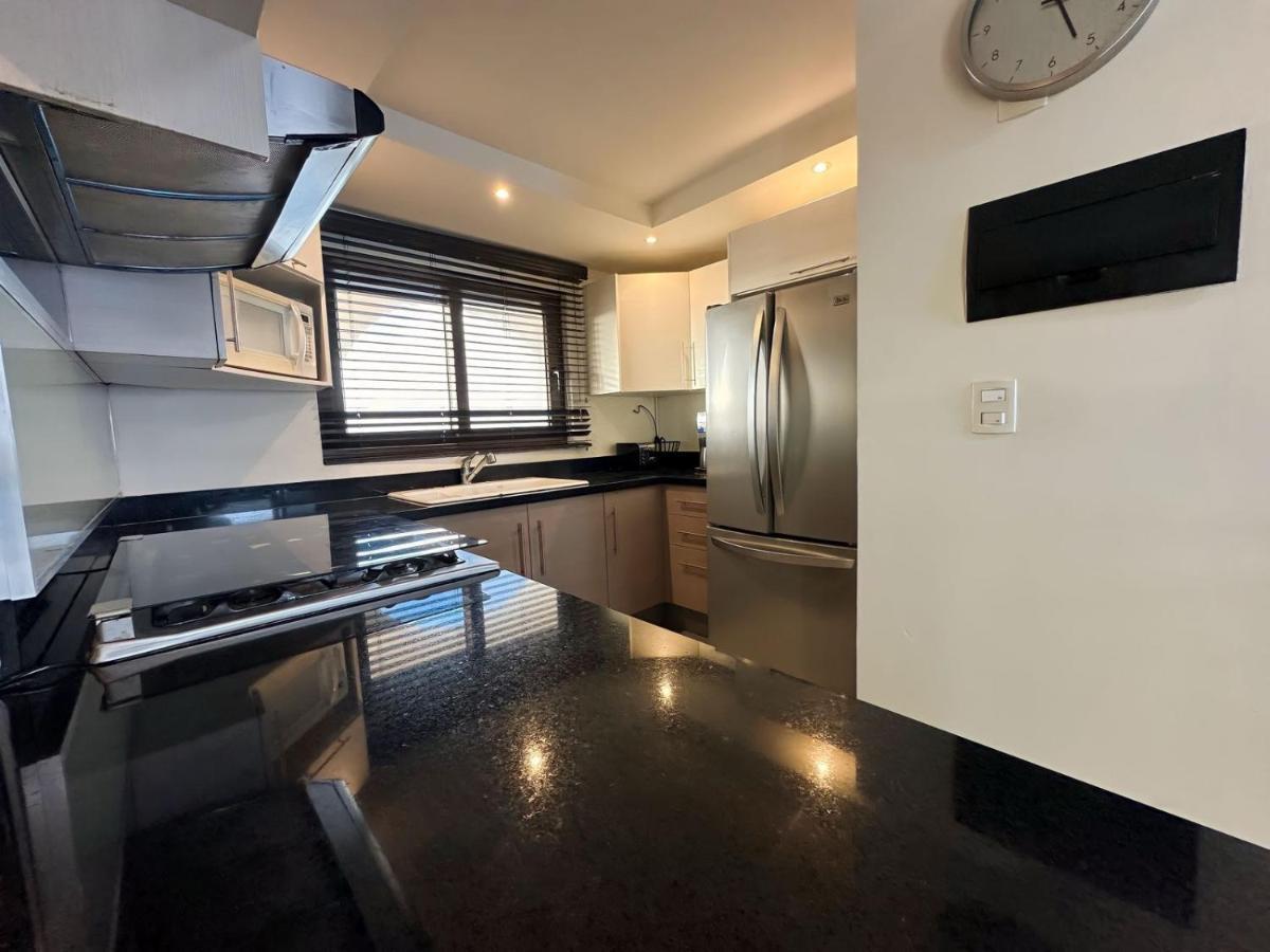 Amazing Beachfront Apartment Cancún Esterno foto